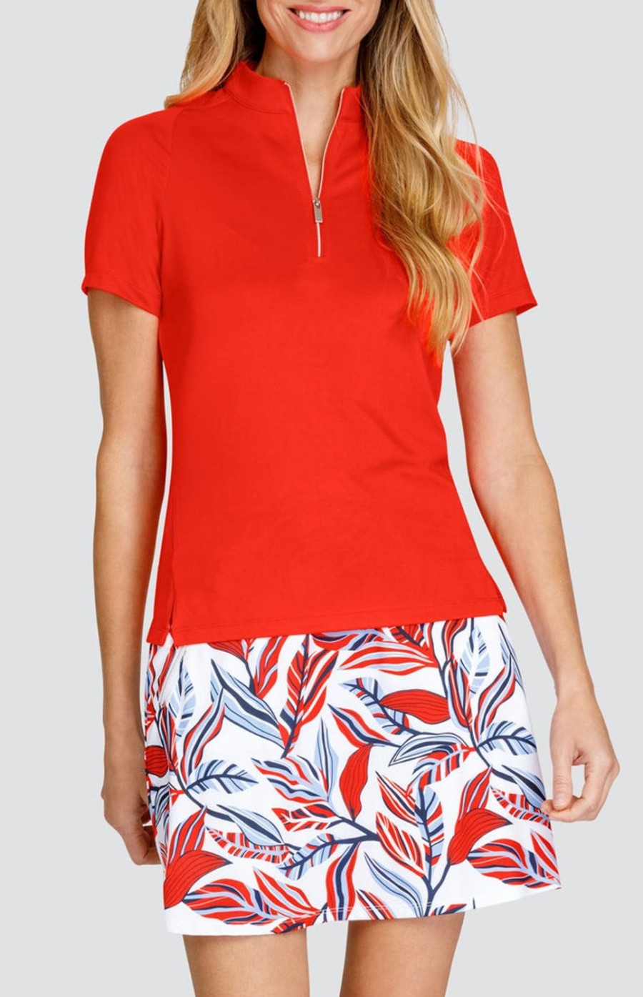 Golf Tail Activewear Short Sleeve | Enriquetta Top - Cherry Tomato
